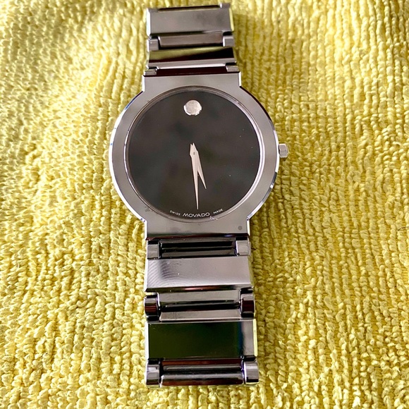 $2,495 Movado Titanium Classic SR - Picture 9 of 16